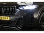 BMW X5 xDrive50e | PANORAMADAK | ACHTERBANKVERWARMING | INDIVIDUAL VOLLEDER MERINO | HEAD UP | 360 CAMERA | MAXTON | 22"