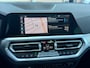 BMW 3-Serie 320e | Business Plus | Leer | Schuifdak | Navi | Camera