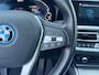 BMW 3-Serie 320e | Business Plus | Leer | Schuifdak | Navi | Camera