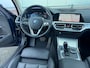 BMW 3-Serie 320e | Business Plus | Leer | Schuifdak | Navi | Camera