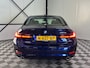 BMW 3-Serie 320e | Business Plus | Leer | Schuifdak | Navi | Camera