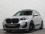 BMW X1 18i M-Sport Performance-Pack | Panorama | Sportstoelen | Carbon | Keyless-Entry | Sfeerverlichting | Achteruitrij-Camera | 5x op voorraad | Carplay | Full-LED | Black-Optic | Getint Glas | Stoelverwarming | Draadloos Laden |