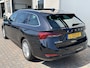 Skoda Octavia Combi 1.0 e-TSI Business Edition / AUTOMAAT/ PANO/ CRUISE/ SMARTLINK/ PARKEER SENSOREN V+A/ ELEK.ACHTERKLEP/ KEYLESS/ DIGITAL DASH/ DAB/ NAVI/ CLIMA/ 16'' LMV