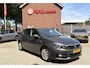 Peugeot 308 Style 110 Pk Benzine 5-Deurs * KJK-71-X * Hele Mooie ! * Navigatie * Climate & Cruise Control * Achteruitrij Parkeer Camera * DAB Radio * L.M. Velgen * Vingerhoets; Vierde Generatie Eersteklas Service. Al meer dan 100 jaar een begrip in de Brabantse Kempen.