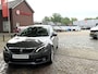 Peugeot 308 Style 110 Pk Benzine 5-Deurs * KJK-71-X * Hele Mooie ! * Navigatie * Climate & Cruise Control * Achteruitrij Parkeer Camera * DAB Radio * L.M. Velgen * Vingerhoets; Vierde Generatie Eersteklas Service. Al meer dan 100 jaar een begrip in de Brabantse Kempen.