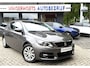 Peugeot 308 Style 110 Pk Benzine 5-Deurs * KJK-71-X * Hele Mooie ! * Navigatie * Climate & Cruise Control * Achteruitrij Parkeer Camera * DAB Radio * L.M. Velgen * Vingerhoets; Vierde Generatie Eersteklas Service. Al meer dan 100 jaar een begrip in de Brabantse Kempen.