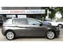 Peugeot 308 Style 110 Pk Benzine 5-Deurs * KJK-71-X * Hele Mooie ! * Navigatie * Climate & Cruise Control * Achteruitrij Parkeer Camera * DAB Radio * L.M. Velgen * Vingerhoets; Vierde Generatie Eersteklas Service. Al meer dan 100 jaar een begrip in de Brabantse Kempen.