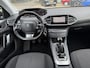 Peugeot 308 Style 110 Pk Benzine 5-Deurs * KJK-71-X * Hele Mooie ! * Navigatie * Climate & Cruise Control * Achteruitrij Parkeer Camera * DAB Radio * L.M. Velgen * Vingerhoets; Vierde Generatie Eersteklas Service. Al meer dan 100 jaar een begrip in de Brabantse Kempen.