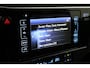 Toyota Auris Touring Sports 1.8 Hybrid Executive | Trekhaak | Navigatie | Stoelverwarming | LED | Parkeersensoren voor/achter | Keyless | Cruise Control | Clima | Camera | Rijstrooksensor | 16 inch | Bluetooth
