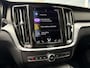 Volvo V60 2.0 B3 Momentum Advantage / Automaat / NL-Auto / Dealer-Onderhouden / Pilot-Assist / Adaptieve Cruise-Control / Stoel-/Stuurverwarming / Elektr.-Wegklapbare Trekhaak / Draadloze-Telefoonlader / Climate-Control / Standkachel / Keyless / LED / Apple-Carplay & Android-Auto / DAB Radio-Bluetooth / Navi / PDC V+A met Camera / 18'' LMV / ENZ.