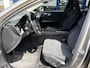 Volvo V60 2.0 B3 Momentum Advantage / Automaat / NL-Auto / Dealer-Onderhouden / Pilot-Assist / Adaptieve Cruise-Control / Stoel-/Stuurverwarming / Elektr.-Wegklapbare Trekhaak / Draadloze-Telefoonlader / Climate-Control / Standkachel / Keyless / LED / Apple-Carplay & Android-Auto / DAB Radio-Bluetooth / Navi / PDC V+A met Camera / 18'' LMV / ENZ.