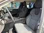 Volvo V60 2.0 B3 Momentum Advantage / Automaat / NL-Auto / Dealer-Onderhouden / Pilot-Assist / Adaptieve Cruise-Control / Stoel-/Stuurverwarming / Elektr.-Wegklapbare Trekhaak / Draadloze-Telefoonlader / Climate-Control / Standkachel / Keyless / LED / Apple-Carplay & Android-Auto / DAB Radio-Bluetooth / Navi / PDC V+A met Camera / 18'' LMV / ENZ.