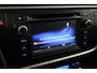 Toyota Auris Touring Sports 1.8 Hybrid Lease Plus | Panoramadak | Navigatie | Stoelverwarming | Parkeersensoren voor/achter | Keyless | Cruise Control | Clima | Camera | Xenon | 16 inch | Bluetooth