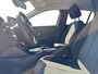 Peugeot 208 Business 1.2 Hybrid 110pk e-DCS6 | AUTOMAAT | APPLE CARPLAY / ANDROID AUTO | NAVI | CAMERA | PARKEERSENSOREN V + A |
