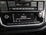 Volkswagen Up! 1.0 R-Line 65 pk | Cruise control | Camera | Climate control | 17 inch Velgen