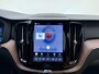 Volvo XC60 T6 AWD 350pk Plus Dark / Luchtvering / geventileerde stoelen / Amber interieur / Panorama dak / Voorruit verwarming /
