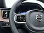 Volvo XC60 T6 AWD 350pk Plus Dark / Luchtvering / geventileerde stoelen / Amber interieur / Panorama dak / Voorruit verwarming /