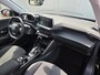 Peugeot e-2008 EV Allure Pack 50 kWh Parkeercamera | Carplay / Android Auto | Adaptive cruise control