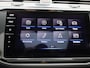 Volkswagen Tiguan 1.4 TSI eHybrid R-Line Business+ 245 PK| Dealeronderhouden | Panoramadak | Trekhaak | Navigatie Pro | Achterklep Elektrisch | Head-Updisplay | Achteruitrijcamera | Stoelverwarming