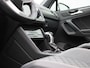Volkswagen Tiguan 1.4 TSI eHybrid R-Line Business+ 245 PK| Dealeronderhouden | Panoramadak | Trekhaak | Navigatie Pro | Achterklep Elektrisch | Head-Updisplay | Achteruitrijcamera | Stoelverwarming
