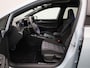 Volkswagen Golf 1.5 eHybrid GTE 272 PK| Panoramadak | DCC | Head-Updisplay | LED Matrix | Navigatie | Achteruitrijcamera | Black Style