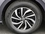 Volkswagen Polo 1.0 TSI Life Business 95 PK| Navigatie | Climatronic | Achteruitrijcamera | Parkeersensoren Voor & Achter | Apple Carplay | Inklapbare Buitenspiegels |