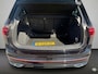 Volkswagen Tiguan 1.5 TSI R-Line Business+ | Panoramadak | Matrix lampen | Dodehoek Detectie | Keyless | Winterpakket | Zwenkbare Trekhaak | Achteruitrijcamera |