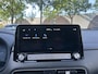 Hyundai Kona Electric EV Premium 64 kWh SOH 97% | 12 MND BOVAG GARANTIE | STOEL/STUURVERWARMING | ELEK. STOELEN | DODEHOEK | KEYLESS | ACHTERUITRIJ CAMERA | HEAD UP | ADAP. CRUISE |