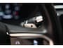 Land Rover Range Rover Velar 2.0 P400e R-Dynamic SE Aut.[ Panoramadak Leder Stoelverwarming Navi Apple / Android ]