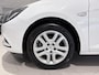 Opel Astra 1.0 Online Edition Airco | Apple Carplay/Android Auto | Bluetooth | Cruise Control | Hill/Hold Functie | LED Dagrijverlichting | Lederen Stuurwiel | Multimedia-Voorbereiding | Parkeersensor Voor en Achter | Regensensor | Autonomous Emergency Braking | Verkeersbord Detectie | Rijstrooksensor met Correctie | Bots Waarschuwing Systeem | Achteruitrijcamera | Navigatiesysteem Full Map | Spraakbediening | Comfortstoelen