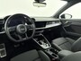 Audi A3 Sportback 45 TFSI e S edition Competition PHEV | Airco | Apple Carplay | Android Auto | Cruise Control | Electronic Climate Controle | Extra Getint Glas | Full LED Koplampen | Lederen Stuurwiel | Multimedia-Voorbereiding | Navigatie | Parkeersensor Achter | Sportstoelen Half Leder/Stof | Stuurwiel Multifunctioneel | Stoelverwarming