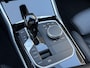 BMW 3-Serie Touring 320e Business Edition Plus Panoramadak | Elektrisch Wegklapbare Trekhaak | Navigatie | Sfeerverlichting | Lederen Sportstoelen | LED | Apple Carplay/ Android Auto