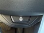 BMW 3-Serie Touring 320e Business Edition Plus Panoramadak | Elektrisch Wegklapbare Trekhaak | Navigatie | Sfeerverlichting | Lederen Sportstoelen | LED | Apple Carplay/ Android Auto
