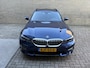 BMW 3-Serie Touring 320e Business Edition Plus Panoramadak | Elektrisch Wegklapbare Trekhaak | Navigatie | Sfeerverlichting | Lederen Sportstoelen | LED | Apple Carplay/ Android Auto