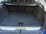 BMW 3-Serie Touring 320e Business Edition Plus Panoramadak | Elektrisch Wegklapbare Trekhaak | Navigatie | Sfeerverlichting | Lederen Sportstoelen | LED | Apple Carplay/ Android Auto