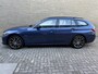 BMW 3-Serie Touring 320e Business Edition Plus Panoramadak | Elektrisch Wegklapbare Trekhaak | Navigatie | Sfeerverlichting | Lederen Sportstoelen | LED | Apple Carplay/ Android Auto
