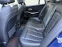 BMW 3-Serie Touring 320e Business Edition Plus Panoramadak | Elektrisch Wegklapbare Trekhaak | Navigatie | Sfeerverlichting | Lederen Sportstoelen | LED | Apple Carplay/ Android Auto