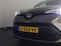 Toyota C-HR / C-HR+ 1.8 HYBRID BI-TONE LUXERY LINE GARANTIE 5-2032 TREKHAAK. 4 SEIZOENEN BANDEN.NAVIGATIE. STUUR EN STOELVERWARMING. HALF LEDER