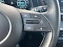 Hyundai i20 1.0 T-GDI 100pk Premium Automaat | Camera | Climate controle | Carplay | Adaptive cruise controle | Dodehoekdetectie | LED koplampen | Parkeersensoren voor en achter | Trekhaak | Stuurverwarming | Premium Audio | Stuurverwarming