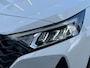 Hyundai i20 1.0 T-GDI 100pk Premium Automaat | Camera | Climate controle | Carplay | Adaptive cruise controle | Dodehoekdetectie | LED koplampen | Parkeersensoren voor en achter | Trekhaak | Stuurverwarming | Premium Audio | Stuurverwarming