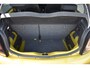 Volkswagen Up! 1.0 5drs. 60PK Move | AIRCO | ALL SEASONBANDEN | NAVI BY APP | ELEKTR. PAKKET