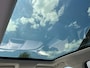 Jaguar F-Pace 2.0 Portfolio AWD 30t 300pk AUTO | Lederen bekleding | Elektrisch verstelb. voorstoelen | Panoramadak | Trekhaak | Elektrische achterklep | Cruise control | Achteruitrijcamera | 18" LMV