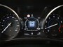 Jaguar F-Pace 2.0 Portfolio AWD 30t 300pk AUTO | Lederen bekleding | Elektrisch verstelb. voorstoelen | Panoramadak | Trekhaak | Elektrische achterklep | Cruise control | Achteruitrijcamera | 18" LMV
