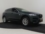 Jaguar F-Pace 2.0 Portfolio AWD 30t 300pk AUTO | Lederen bekleding | Elektrisch verstelb. voorstoelen | Panoramadak | Trekhaak | Elektrische achterklep | Cruise control | Achteruitrijcamera | 18" LMV