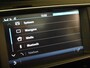 Jaguar F-Pace 2.0 Portfolio AWD 30t 300pk AUTO | Lederen bekleding | Elektrisch verstelb. voorstoelen | Panoramadak | Trekhaak | Elektrische achterklep | Cruise control | Achteruitrijcamera | 18" LMV