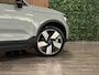 Volvo C40 Single Motor Extended Range Ultimate 82 kWh | 98% SoH | Trekhaak | All Season banden | 360° Camera | Harman Kardon | Adaptieve Cruise Control | Bestuurdersstoel elektrisch geheugen | Stoel en Stuurwielverwarming | 20 Inch | Passagiersstoel elektrisch | Microtech / alcantara bekleding met wit stiksel en bies | Zitting verlenging voorstoelen | Panoramadak | Pilot Assist | BLIS Dode Hoek Detectie | Warmtepomp | Google Infotainment | Keyless Drive | Verlichtingspack 2 | Parkeersensoren voor+achter | Privacy Glass | Elektrisch bedienbare achterklep | Breedstralers in voorbumper | Draadloos telefoon opladen | DAB Radio | Apple Carplay/Android Auto | Volvo On Call met mobiele App functie | Vapour Grey Metallic |