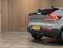 Volvo C40 Single Motor Extended Range Ultimate 82 kWh | 98% SoH | Trekhaak | All Season banden | 360° Camera | Harman Kardon | Adaptieve Cruise Control | Bestuurdersstoel elektrisch geheugen | Stoel en Stuurwielverwarming | 20 Inch | Passagiersstoel elektrisch | Microtech / alcantara bekleding met wit stiksel en bies | Zitting verlenging voorstoelen | Panoramadak | Pilot Assist | BLIS Dode Hoek Detectie | Warmtepomp | Google Infotainment | Keyless Drive | Verlichtingspack 2 | Parkeersensoren voor+achter | Privacy Glass | Elektrisch bedienbare achterklep | Breedstralers in voorbumper | Draadloos telefoon opladen | DAB Radio | Apple Carplay/Android Auto | Volvo On Call met mobiele App functie | Vapour Grey Metallic |