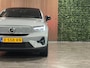Volvo C40 Single Motor Extended Range Ultimate 82 kWh | 98% SoH | Trekhaak | All Season banden | 360° Camera | Harman Kardon | Adaptieve Cruise Control | Bestuurdersstoel elektrisch geheugen | Stoel en Stuurwielverwarming | 20 Inch | Passagiersstoel elektrisch | Microtech / alcantara bekleding met wit stiksel en bies | Zitting verlenging voorstoelen | Panoramadak | Pilot Assist | BLIS Dode Hoek Detectie | Warmtepomp | Google Infotainment | Keyless Drive | Verlichtingspack 2 | Parkeersensoren voor+achter | Privacy Glass | Elektrisch bedienbare achterklep | Breedstralers in voorbumper | Draadloos telefoon opladen | DAB Radio | Apple Carplay/Android Auto | Volvo On Call met mobiele App functie | Vapour Grey Metallic |