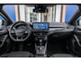 Ford Focus Wagon 1.0 EcoBoost Hybrid ST Line X | 155pk! | Trekhaak | Cruise adaptief | Stuur/stoel/voorruit verwarming | Apple Carplay/Android Auto | Apple Carplay/Android Auto|telefoonintegratie premium | Cruise control adaptief met Stop&Go en stuurhulp | Elektrisch bedienbare achterklep met sensorsturing