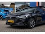 Ford Focus Wagon 1.0 EcoBoost Hybrid ST Line X | 155pk! | Trekhaak | Cruise adaptief | Stuur/stoel/voorruit verwarming | Apple Carplay/Android Auto | Apple Carplay/Android Auto|telefoonintegratie premium | Cruise control adaptief met Stop&Go en stuurhulp | Elektrisch bedienbare achterklep met sensorsturing